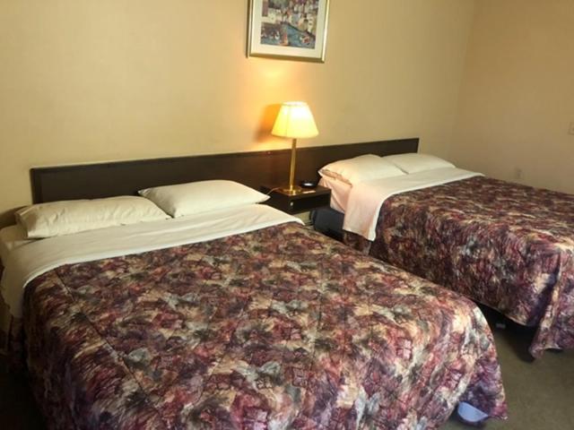 Parkwood Motor Inn Sundre Extérieur photo
