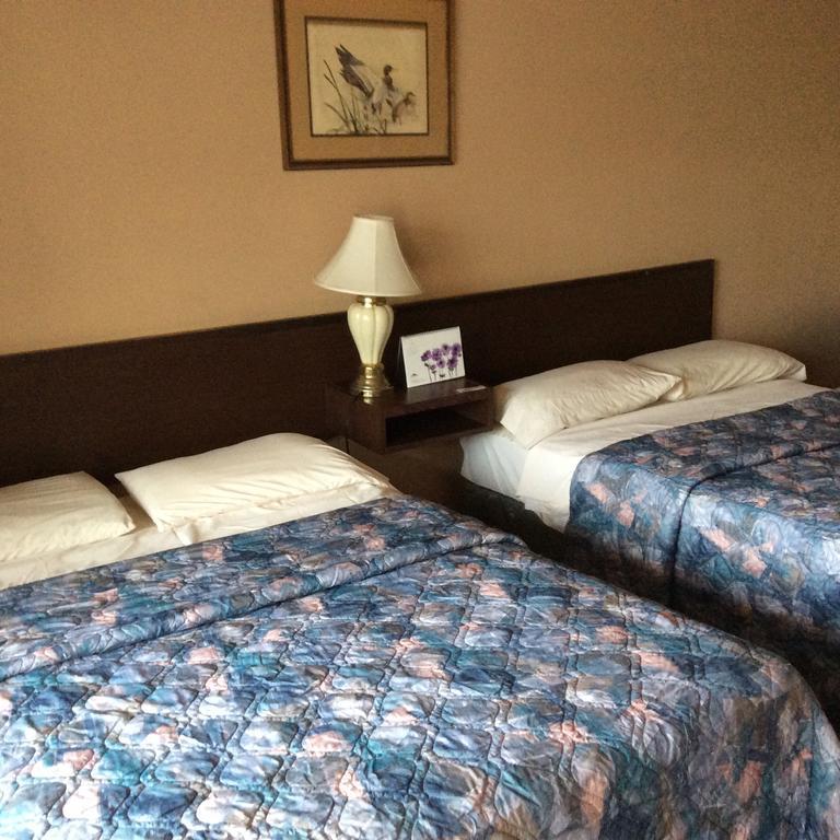 Parkwood Motor Inn Sundre Extérieur photo